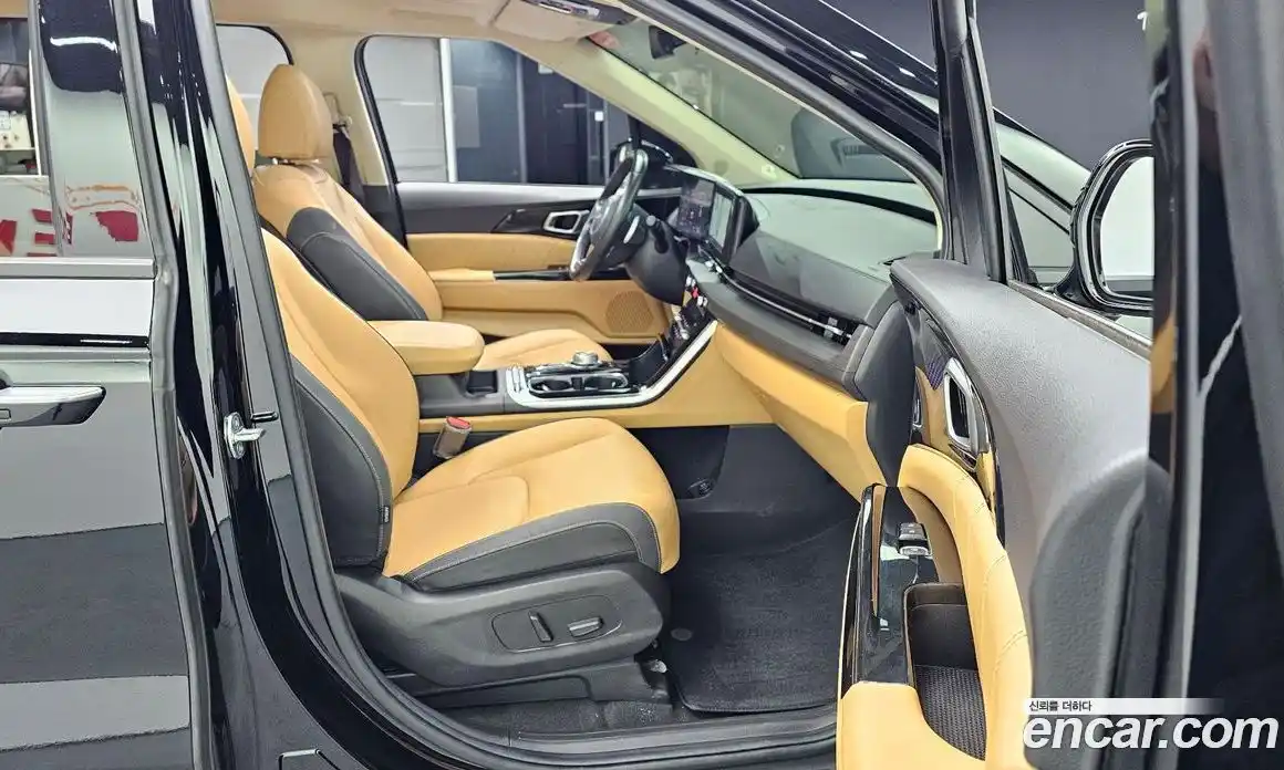 Kia Canival 2023 2.2 Автомат в Москве № 288386, фото 4