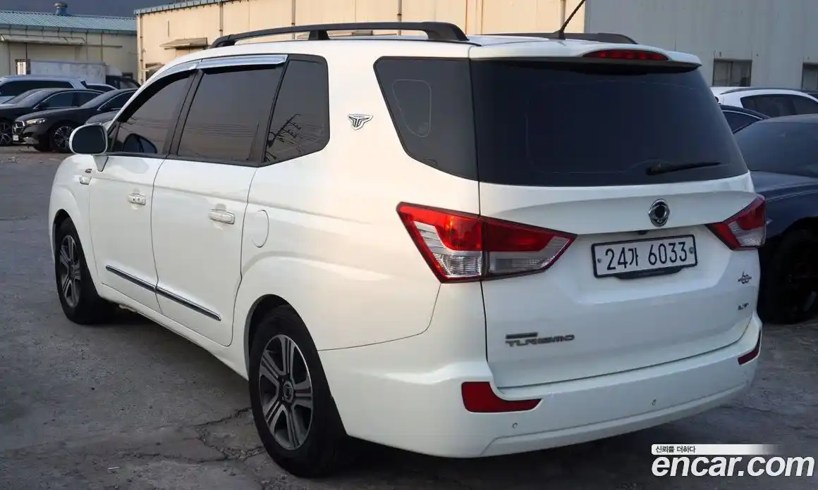 SsangYong Korando 2015 2.0 Автомат в Москве № 28910, фото 8