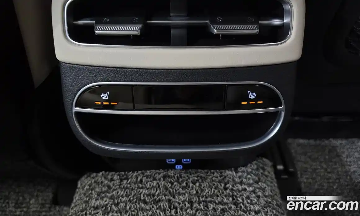 Genesis GV70 2023 2.5 Автомат в Москве № 289133, фото 11