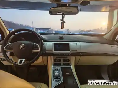 Jaguar XF 2014 2.2 Автомат в Москве № 305188, миниатюра 7