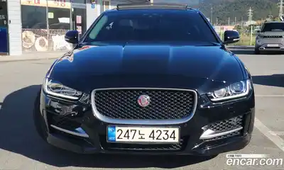Jaguar XE 2017 2.0 Автомат в Москве № 305190, миниатюра 2