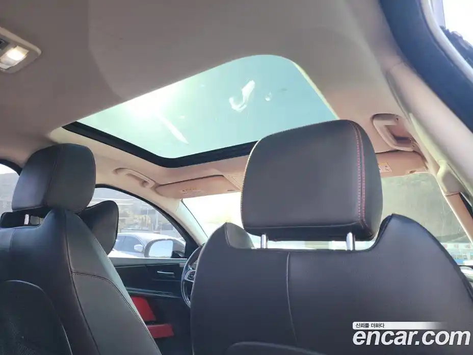 Jaguar XE 2017 2.0 Автомат в Москве № 305190, фото 7