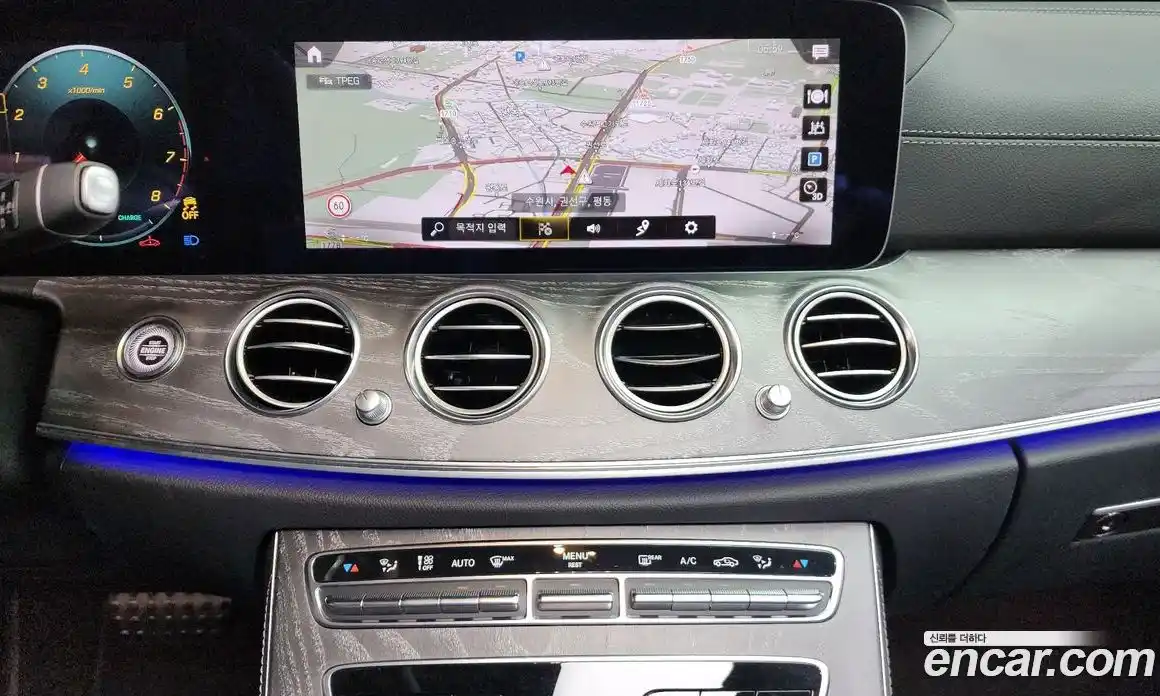 Mercedes-Benz E-Class 2021 2.0 Автомат в Москве № 308149, фото 12