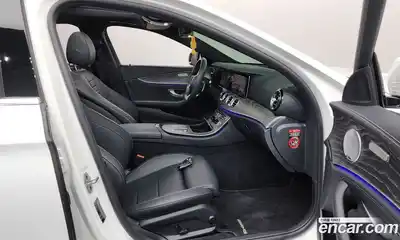 Mercedes-Benz E-Class 2021 2.0 Автомат в Москве № 308149, миниатюра 3