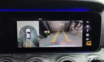 Mercedes-Benz E-Class 2021 2.0 Автомат в Москве № 308149, миниатюра 10