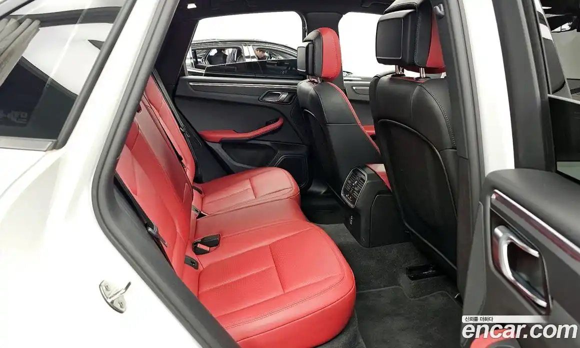 Porsche Macan 2021 2.0 Автомат в Москве № 326368, фото 14