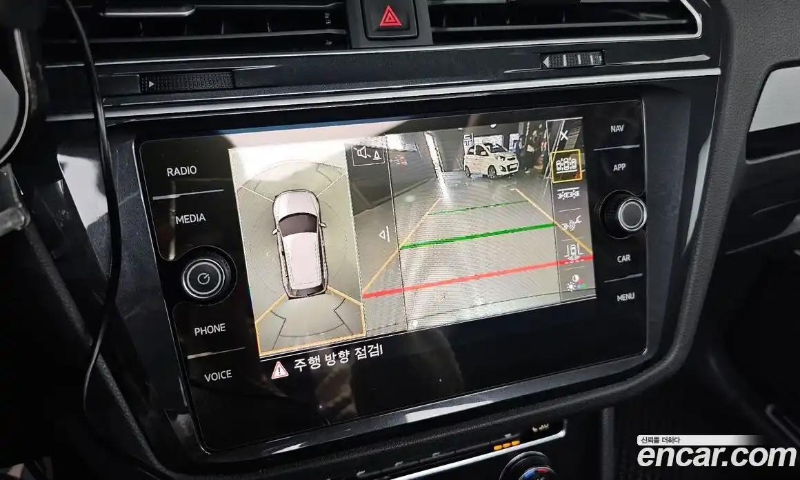 Volkswagen Tiguan 2020 2.0 Автомат в Москве № 329865, фото 14