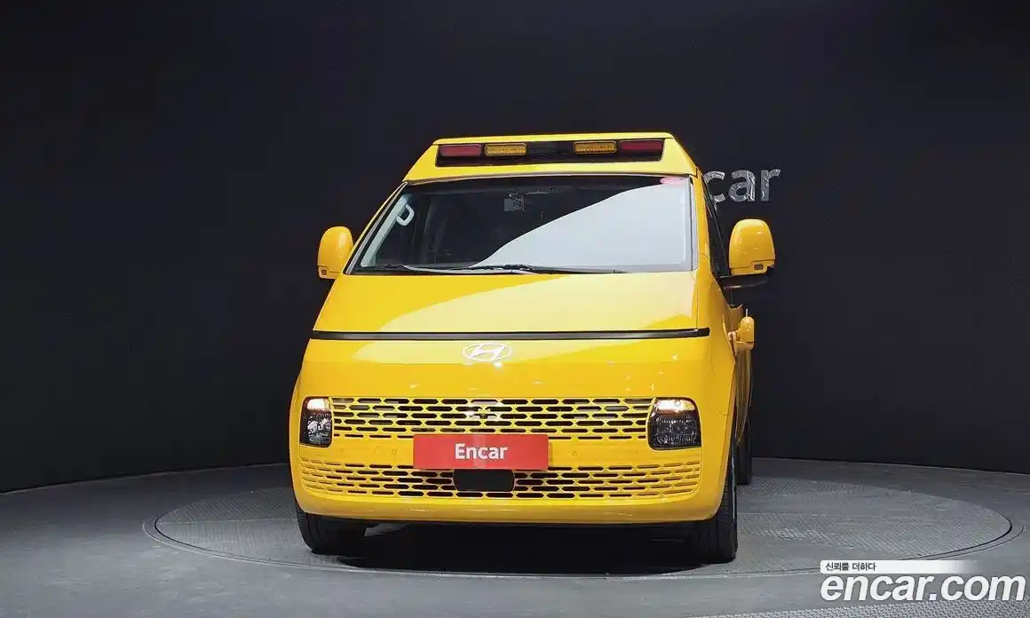 Hyundai Staria 2025 3.5 Автомат в Москве № 334362, фото 13