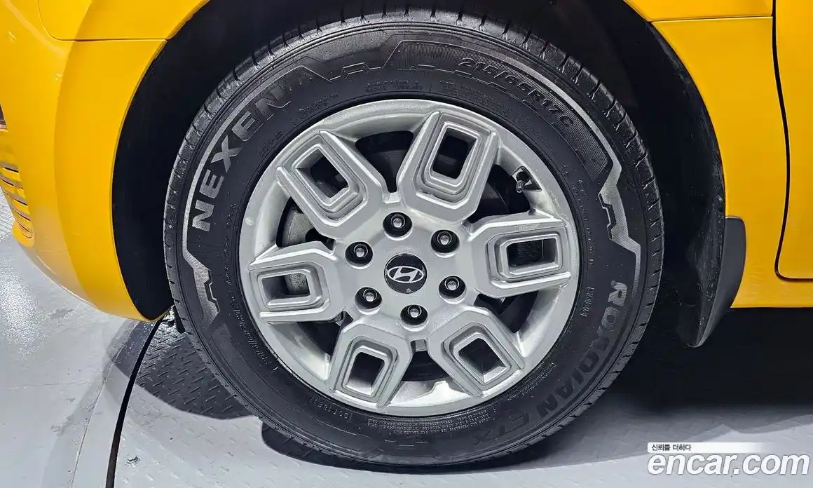 Hyundai Staria 2025 3.5 Автомат в Москве № 334362, фото 20