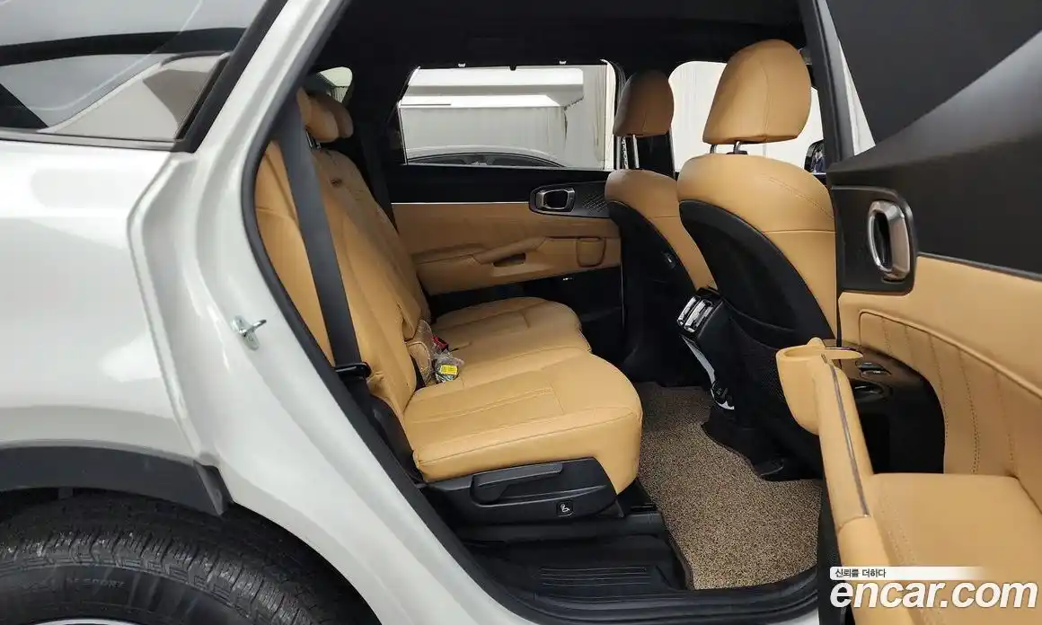 Kia Sorento 2023 1.6 Автомат в Москве № 339009, фото 12