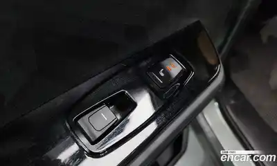 SsangYong Torres 2023 1.5 Автомат в Москве № 34203, миниатюра 4