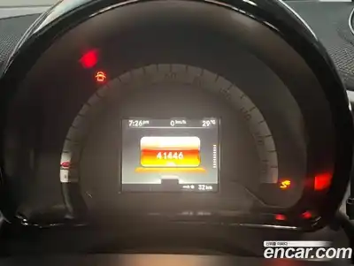 Smart Fortwo 2018 0.3 Автомат в Москве № 376130, миниатюра 8