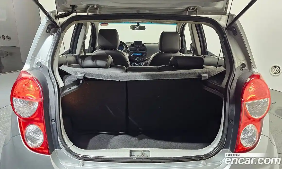 Chevrolet Spark 2014 1.0 Механическая в Москве № 38350, фото 20