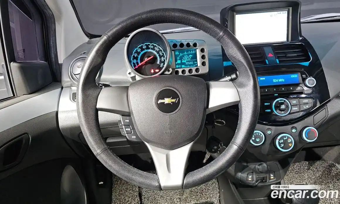 Chevrolet Spark 2013 1.0 Автомат в Москве № 389837, фото 15