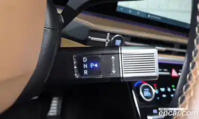 Hyundai Santa Fe 2024 1.6 Автомат в Москве № 396049, миниатюра 9