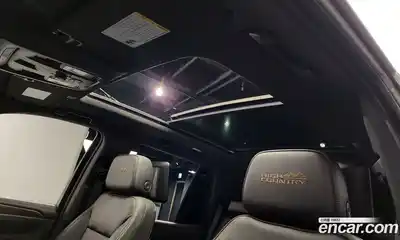 Chevrolet Tahoe 2022 6.2 Автомат в Москве № 41082, миниатюра 3