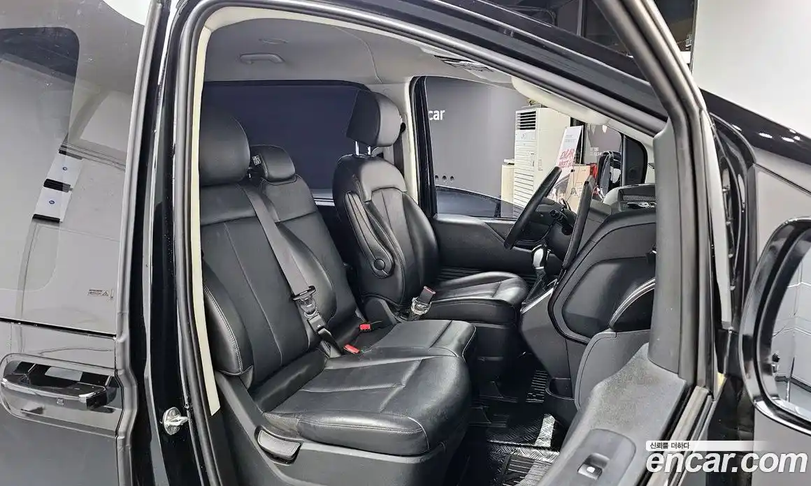 Hyundai Staria 2023 2.2 Автомат в Москве № 44782, фото 17