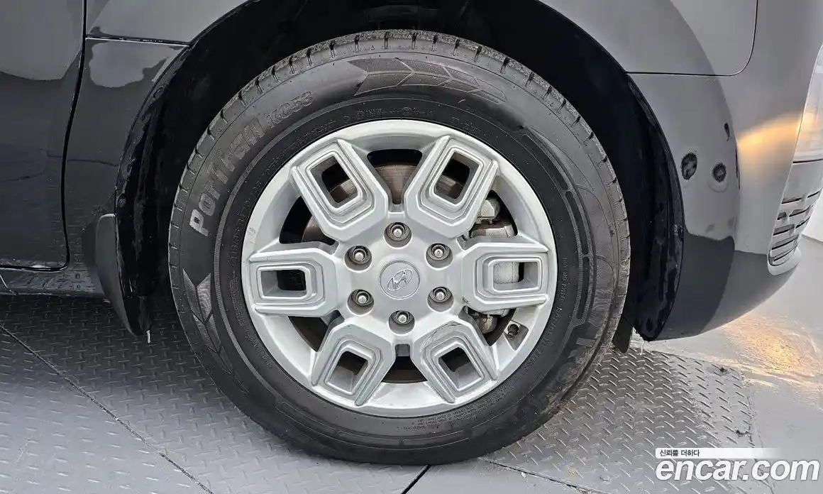 Hyundai Staria 2023 2.2 Автомат в Москве № 44782, фото 3