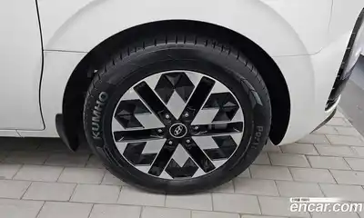 Hyundai Staria 2023 2.2 Автомат в Москве № 46198, миниатюра 11