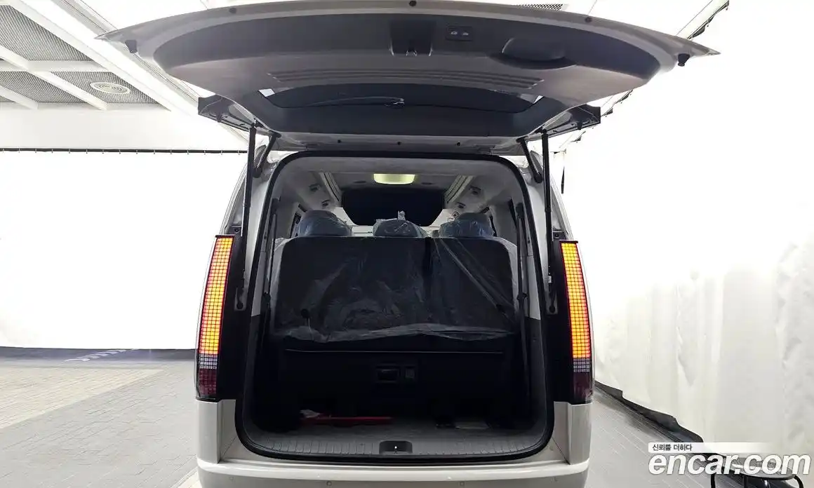 Hyundai Staria 2023 2.2 Автомат в Москве № 46198, фото 16