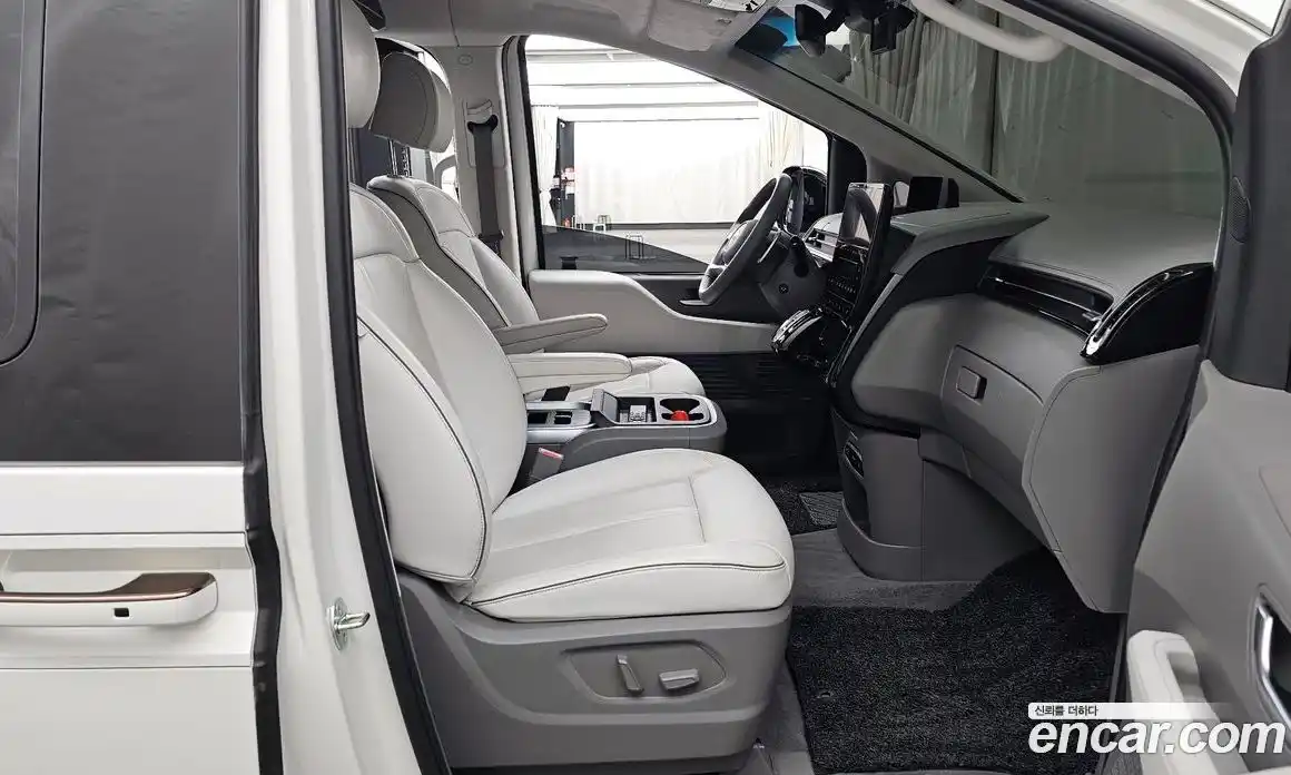 Hyundai Staria 2023 2.2 Автомат в Москве № 46198, фото 9