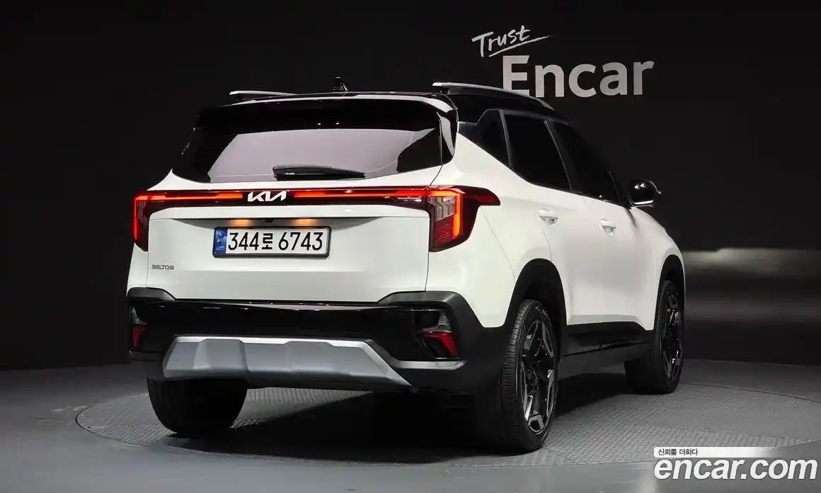 Kia Seltos 2024 1.6 Автомат в Москве № 54486, фото 13