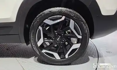 Kia Seltos 2024 1.6 Автомат в Москве № 54486, миниатюра 2