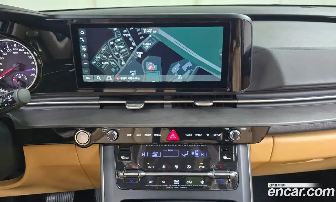 Kia Canival 2023 3.5 Автомат в Москве № 55218, фото 11