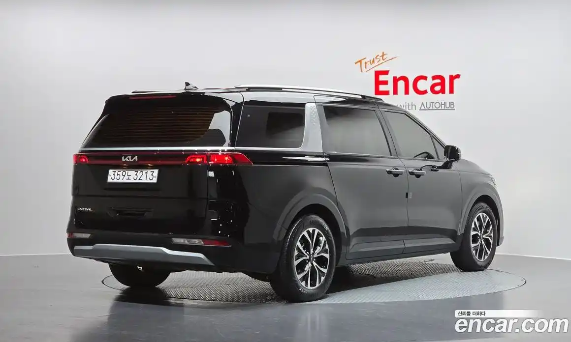 Kia Canival 2023 3.5 Автомат в Москве № 55218, фото 14