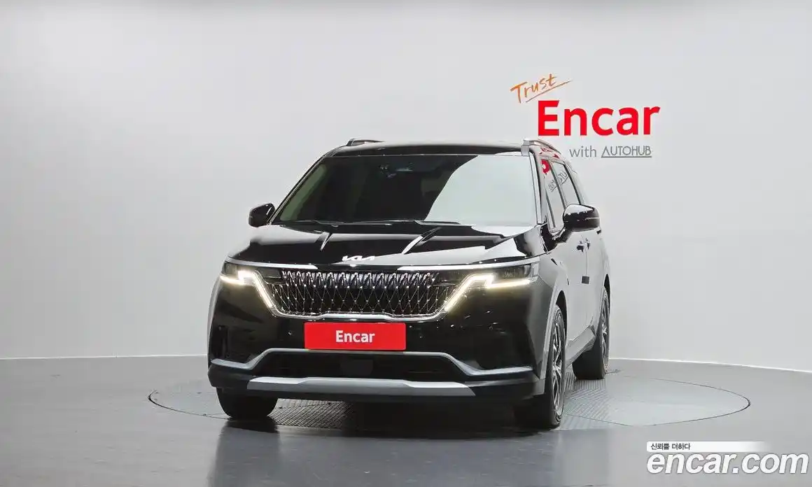 Kia Canival 2023 3.5 Автомат в Москве № 55218, фото 6