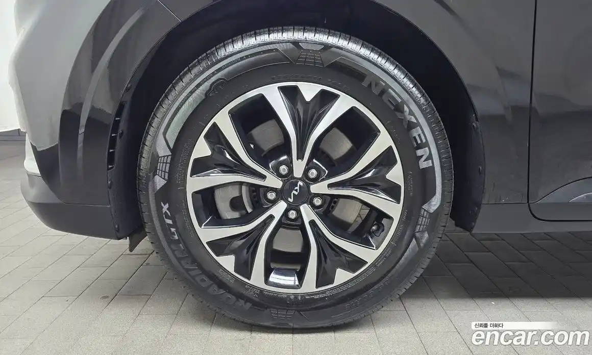 Kia Canival 2023 3.5 Автомат в Москве № 55218, фото 9