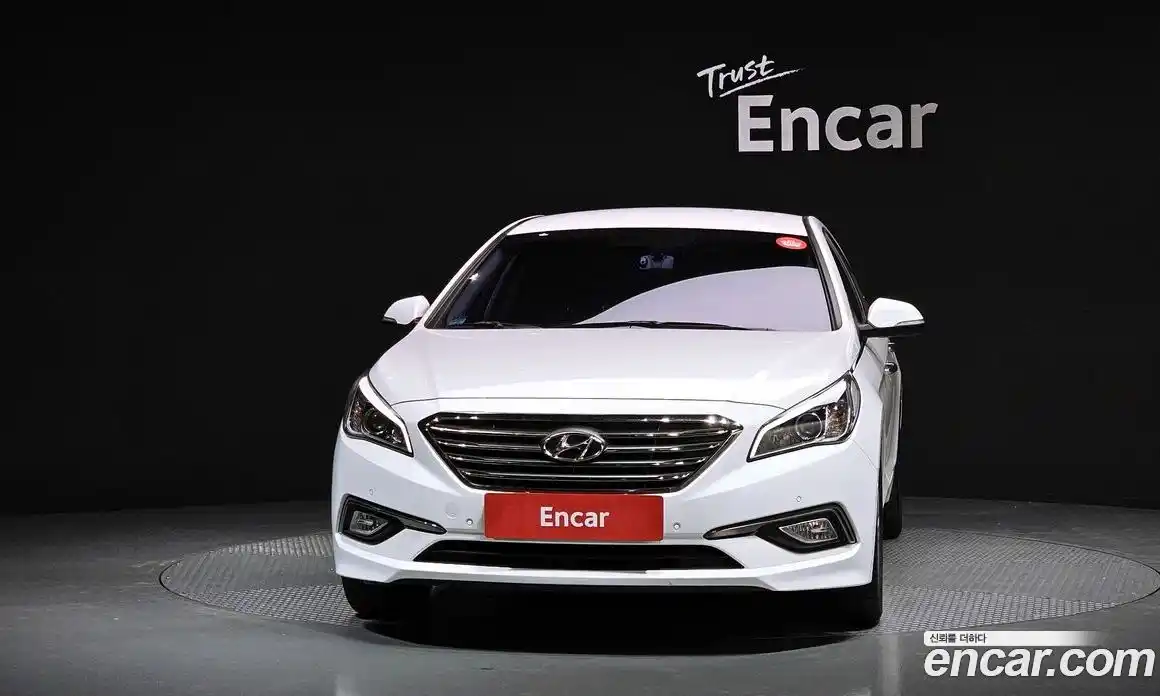 Hyundai Sonata 2015 2.0 Автомат в Москве № 5556, фото 13