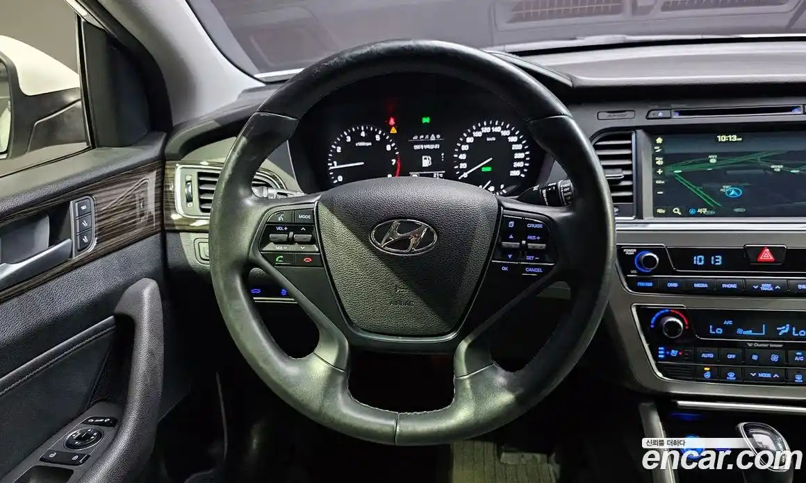 Hyundai Sonata 2015 2.0 Автомат в Москве № 5556, фото 2