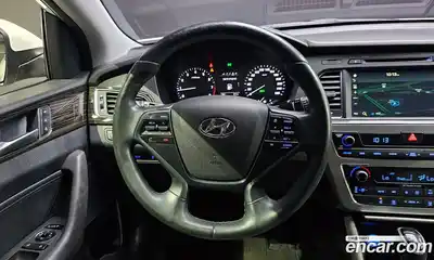 Hyundai Sonata 2015 2.0 Автомат в Москве № 5556, миниатюра 2