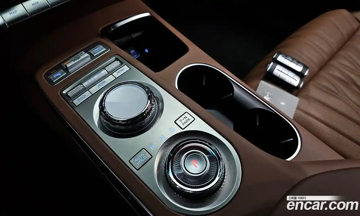 Genesis GV70 2024 2.5 Автомат в Москве № 56587, фото 14