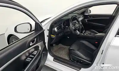 Genesis G70 2018 2.0 Автомат в Москве № 57737, миниатюра 12