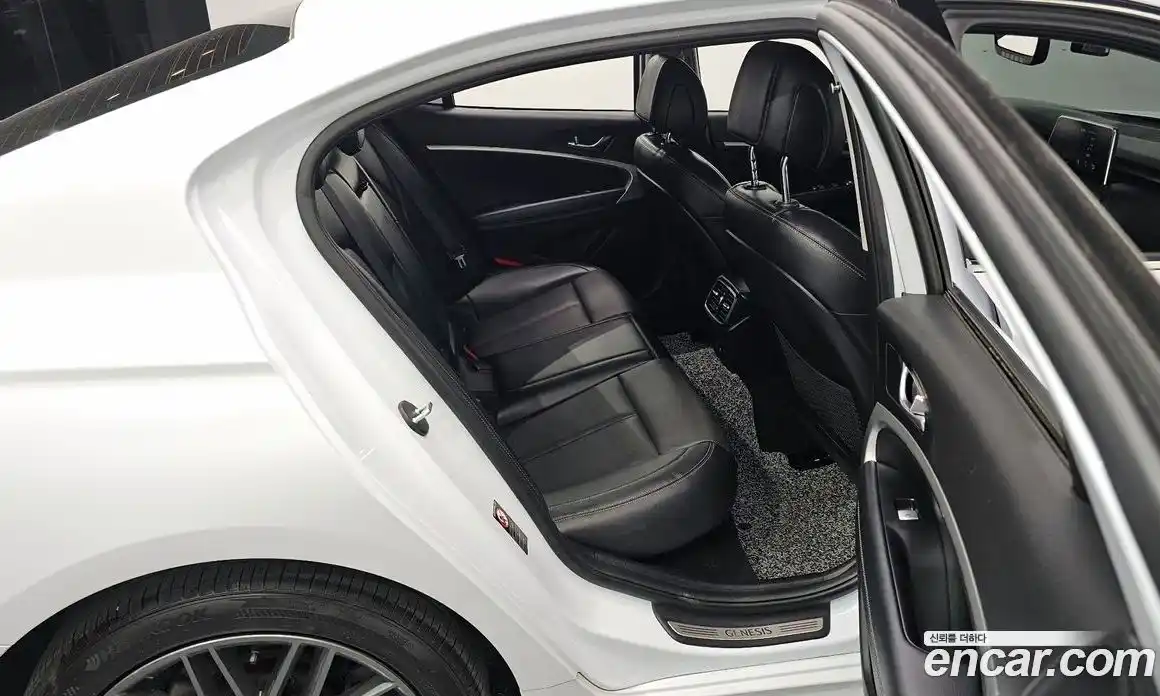 Genesis G70 2018 2.0 Автомат в Москве № 57737, фото 9