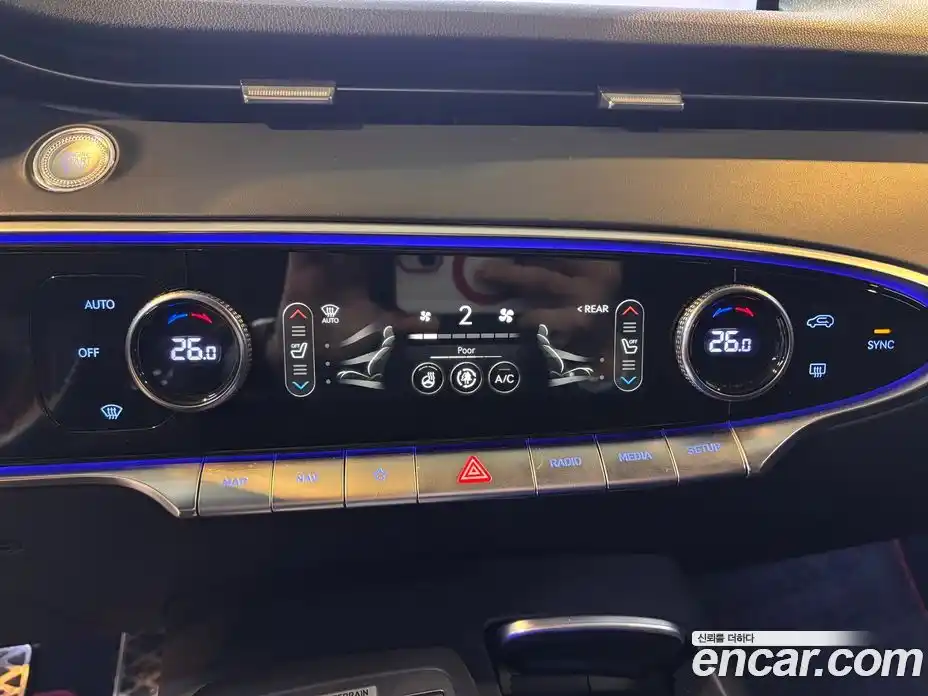 Genesis GV70 2021 2.2 Автомат в Москве № 57924, фото 13