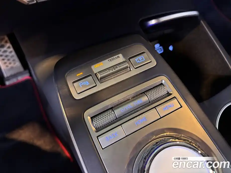 Genesis GV70 2021 2.2 Автомат в Москве № 57924, фото 14