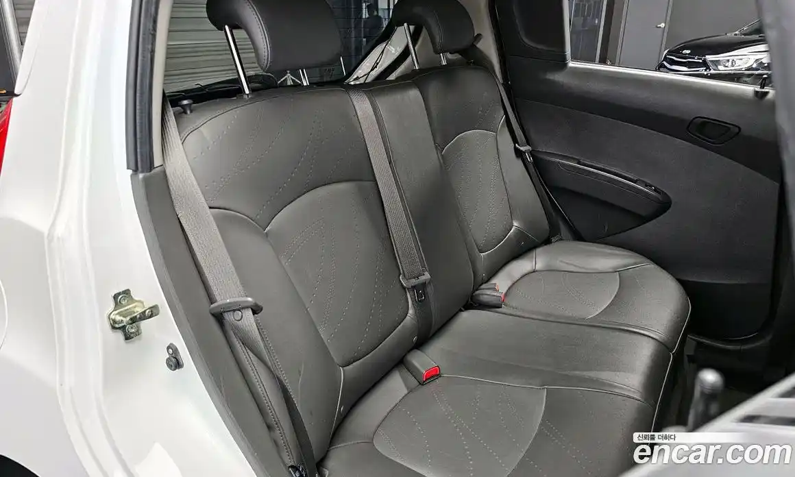 Chevrolet Spark 2013 1.0 Автомат в Москве № 66304, фото 12