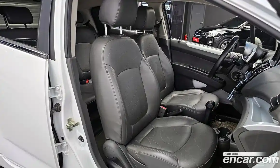 Chevrolet Spark 2013 1.0 Автомат в Москве № 66304, фото 10