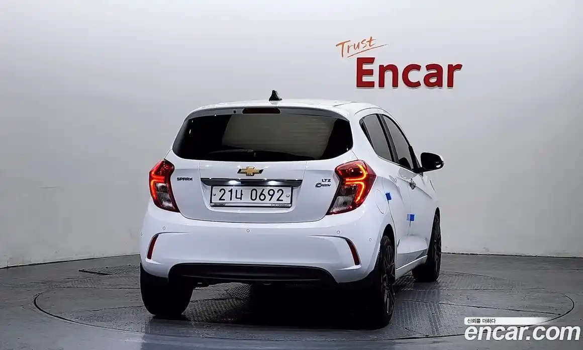 Chevrolet Spark 2016 1.0 Автомат в Москве № 94081, фото 14