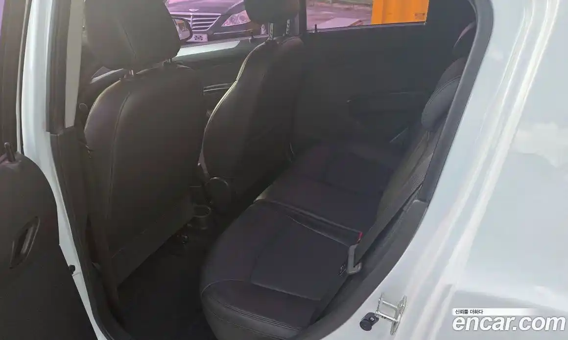 Chevrolet Spark 2014 1.0 Автомат в Москве № 95327, фото 11