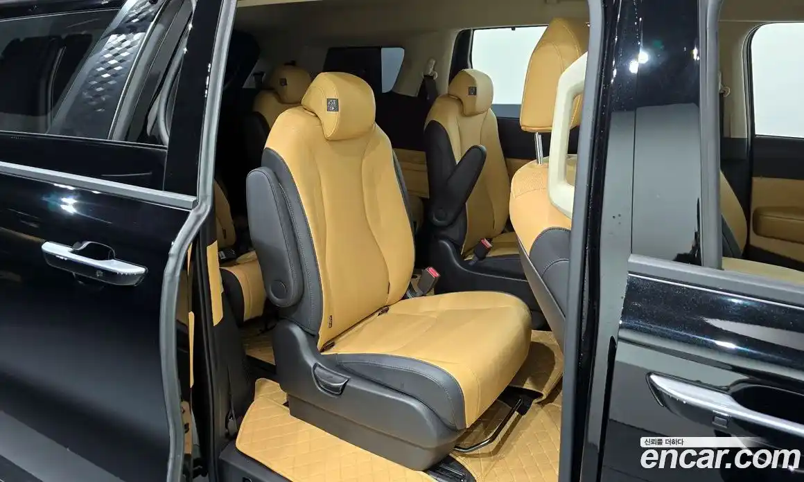 Kia Canival 2023 3.5 Автомат в Москве № 95907, фото 12