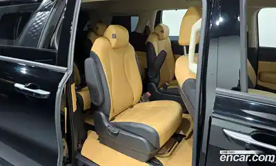 Kia Canival 2023 3.5 Автомат в Москве № 95907, миниатюра 12