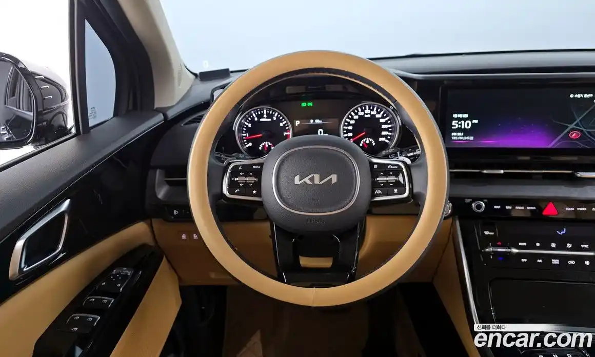 Kia Canival 2023 3.5 Автомат в Москве № 95907, фото 13