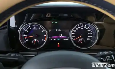 Kia Canival 2023 3.5 Автомат в Москве № 95907, миниатюра 8