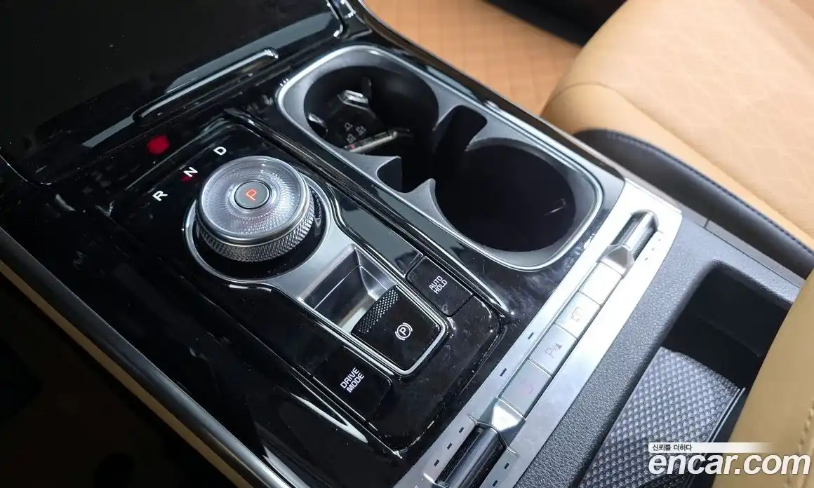 Kia Canival 2023 3.5 Автомат в Москве № 95907, фото 9