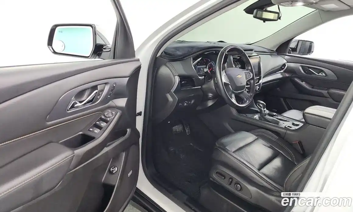 Chevrolet Traverse 2021 3.6 Автомат в Москве № 104271, фото 10