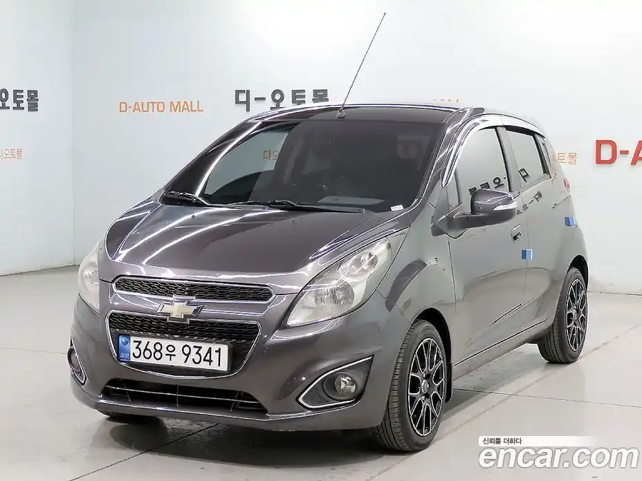 Chevrolet Spark 2015 1.0 Автомат в Москве № 104984, фото 1